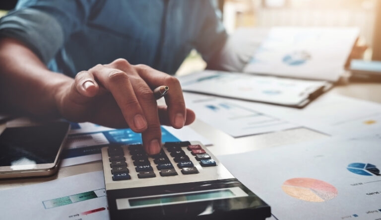 Imposto de renda 2025: Como declarar compra ou venda de imóvel