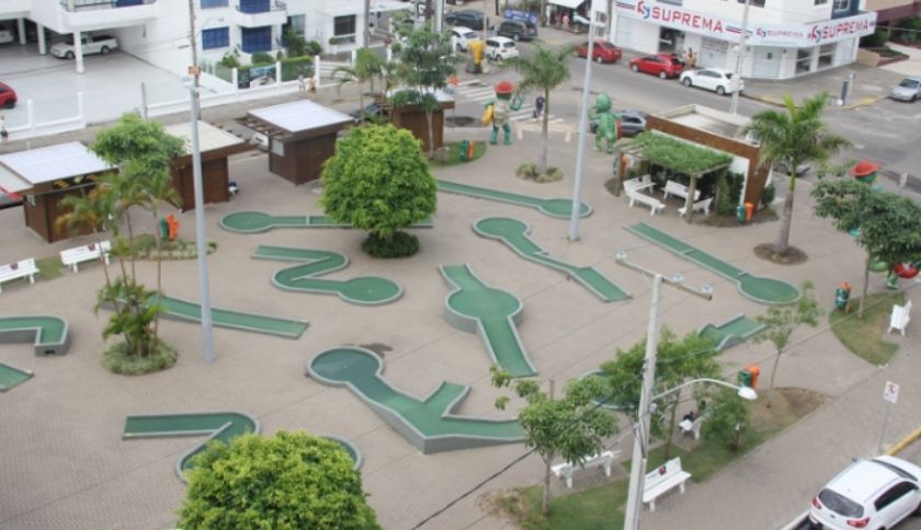 praças capao da canoa mini golfe