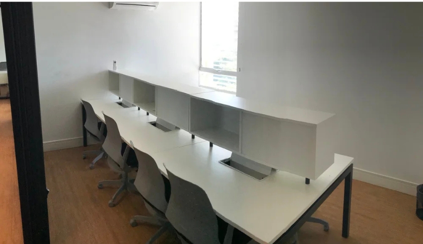 Atum Workstyle é um espaço de coworking em Porto Alegre que agrega móveis perfeitos para trabalhar com conforto e tecnologia
